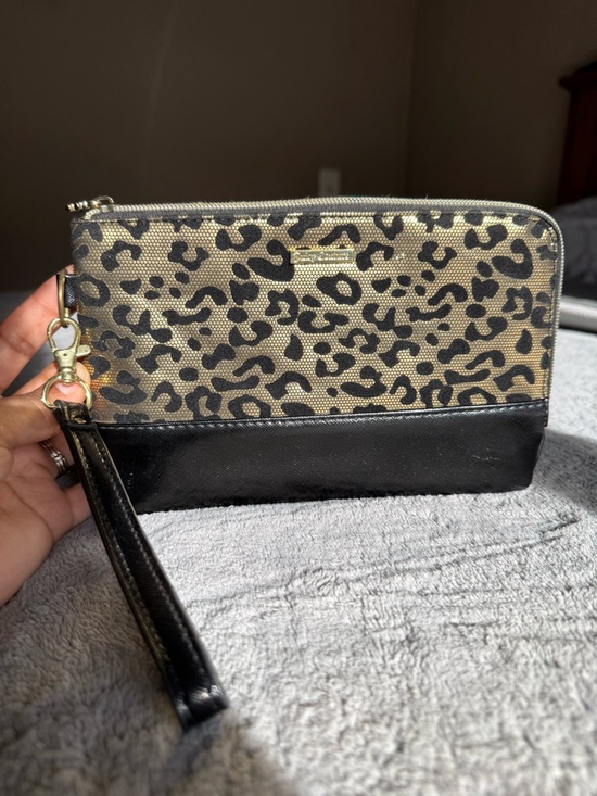 Juicy Couture Handbags - Juicy Couture Leopard Print Wristlet in Gold and Black